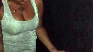 Corno Filma Safada Fazendo Putaria Na Cabine