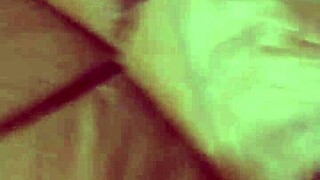 îți aduc mai mult macho pentru că prostituata asta nu se satură cu unul singur