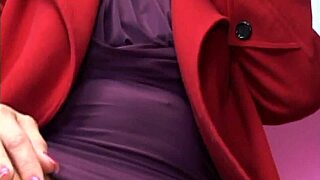 Mature Cougar Craves Deep Anal Pounding