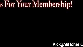 blonde vicky vette shoves crystal dildo into her butt for anal pleasure