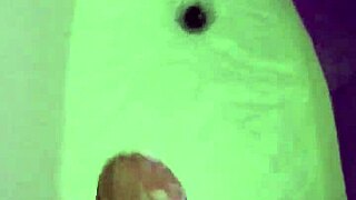 Соло милфа мастурбирует и шлёт видос тёте