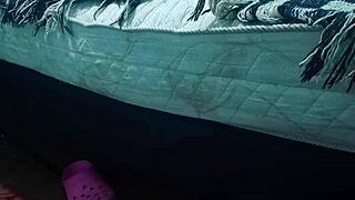 Relaxing massage for my chubby girlfriend.