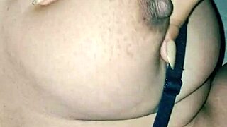 Big boobs very hot desi indian bhabhi with curvy juicy body and huge natural tits