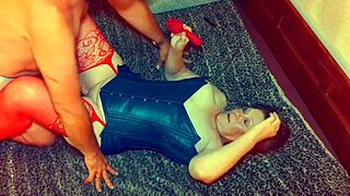 Granny Blue Fingers And Gets Dicked In Missionary