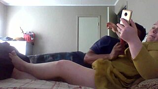 Esposa me enseña a doblar ropa