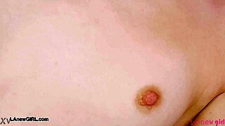 i can't get over this redhead model's sexy photoshoot body