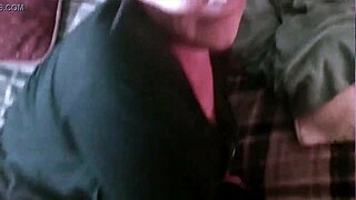 L-am încolțit pe sora vitregă a prietenului meu și am luat ce voiam de la ea