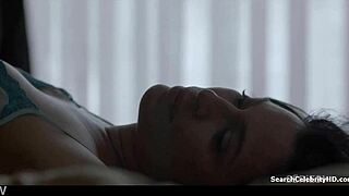 Claudia Ferri topless in Marraine S01E01 2014 scene