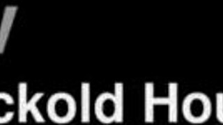 essa gordinha casada is a delight that the cuckold husband releases for other males to fuck her ass in group threesome