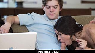 Stepsisters Ashley Wolf and Emma Jade summon a freeuse guy for laptop help. So hot!