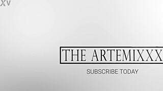 เย็ดครีมเพิ่มสำหรับจอสลิน เจน พร้อมก้นแตกเปียก เย็ดหน้าและเลียหี