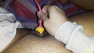 me despierto con muchas ganas de tocarme, no puedo evitar ensuciarme los dedos, �te apetece