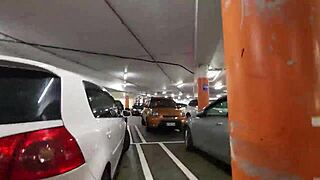 Trashy Kiwi Slut Flashes Body at Mall and Public Street