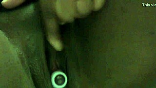 close up pussy play with sparksxxx on webcam