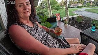 Али Алър чука девствения си заварен син с мокра путка и крем пай