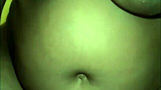 Sexy milf takes a relaxing bath