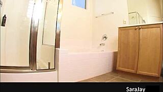 Mia Peach Licks Ass In Bathroom?