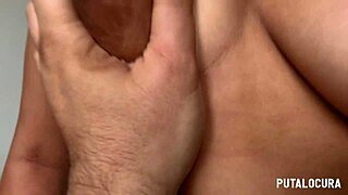 Putalocura gordita tetona peruana quetzal heats up with missionary sex