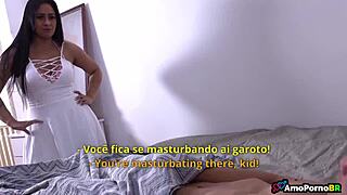 Stepmom Bau Kontol Berkeringat dan Onani!