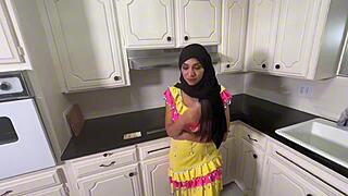 Amira Ali shaves her pussy for money as a maid
