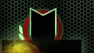 penny pax teasingly plays with her natural tits 😘