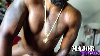 Soapy Alicia Reign squirts as Rome drills her juicy slit deep