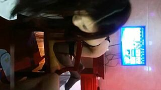 妻のセクシーな従姉がホテルセックスで赤い封筒をもらったの知ってる？