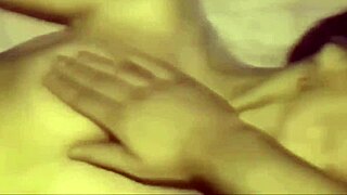 Andrea Madura Argentina Disfrutando de un Trio Mientras el Cornudo Filma