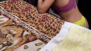 Aventuras da belinha com dois comedores pela manhã - prévia