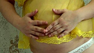 Pregnancy Milf Cums In Panties! Sniffs Them After!