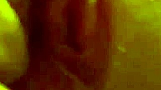 Milf experiences intense pussy contractions during orgasm