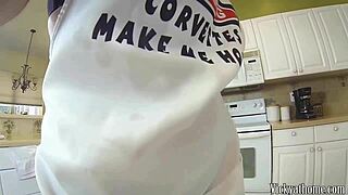 BUSTY COUGAR VICKY VETTESLOW MOTION TITTY FUCKING BLOWJOB