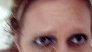 Duitse MILF Sandra in professionele ontmoeting