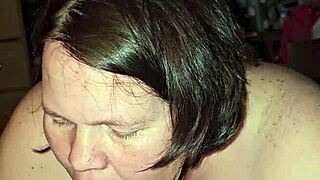 i observe the mature woman engaging in oral activity intensely