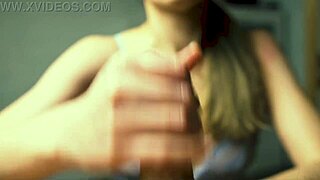 Beauty Jerks Boyfriend To Pleasure Peak