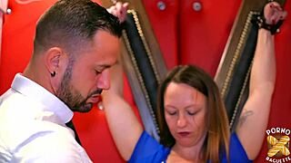 Laeti tries her first threesome?