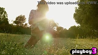 All natural babe anetta keys shows naked body