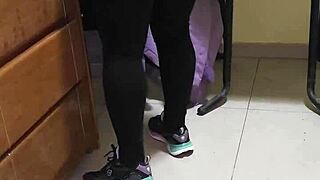 sirvienta follada por joven