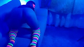 Latina Milf Waitress Fucks Stranger In Bar Room