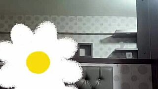 SELINGKUH SAMA IBU SAMBUNG DI KAMAR KOSS!