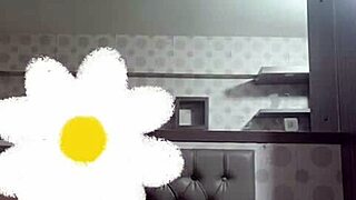 SELINGKUH SAMA IBU SAMBUNG DI KAMAR KOSS!