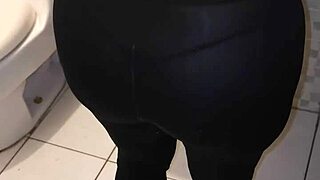 Rough Fucking The Mature Cleaning Lady In Leggings Outdoors, Is She A Whore?
