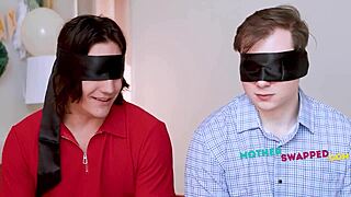 أشارك عذارى خاسرين مع أمهات زوجة لطيفات ماكنزي لي