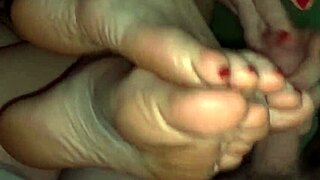 i fucked a foot fetish milf