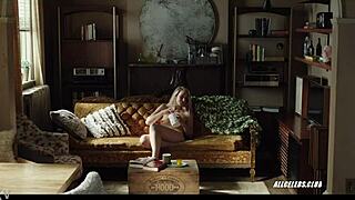 Jemima Kirke in Girls in S06e01 2017