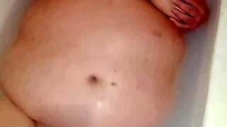 Naked pussy play in bathtub