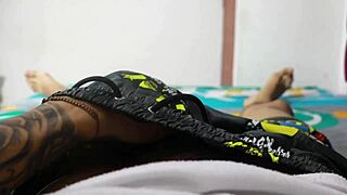 POV - En La Mañana Tengo Sexo Con Mi Hermana Morena De Culo Rico!