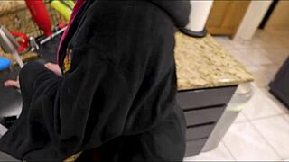 Charli Phoenix Can't Stop Perversion on Stepmom in Bedroom