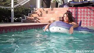 Vicky vette fucks pussy by the pool