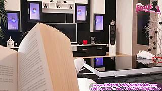 Deutsche versaute Putzfrau verführt den Hausherren ohne Gummi mit Creampie